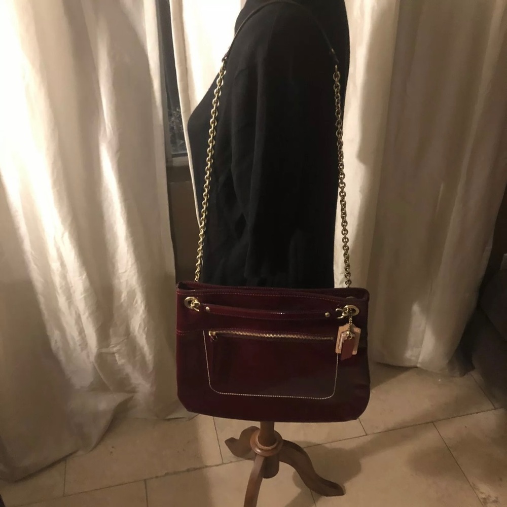 🎉HP🎉New! Coach Crimson Poppy Slim Convertible Patent Leather Tote Gold Chain🥀 - Picture 10 of 15